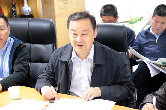 说明: E:\2019年6月—9月文件\2019\分党委工作\20190917不忘初心牢记使命主题教育工作安排\调查研究\20191010指导组来威尼斯官网调研工作安排\照片\IMG_0724_副本.jpg
