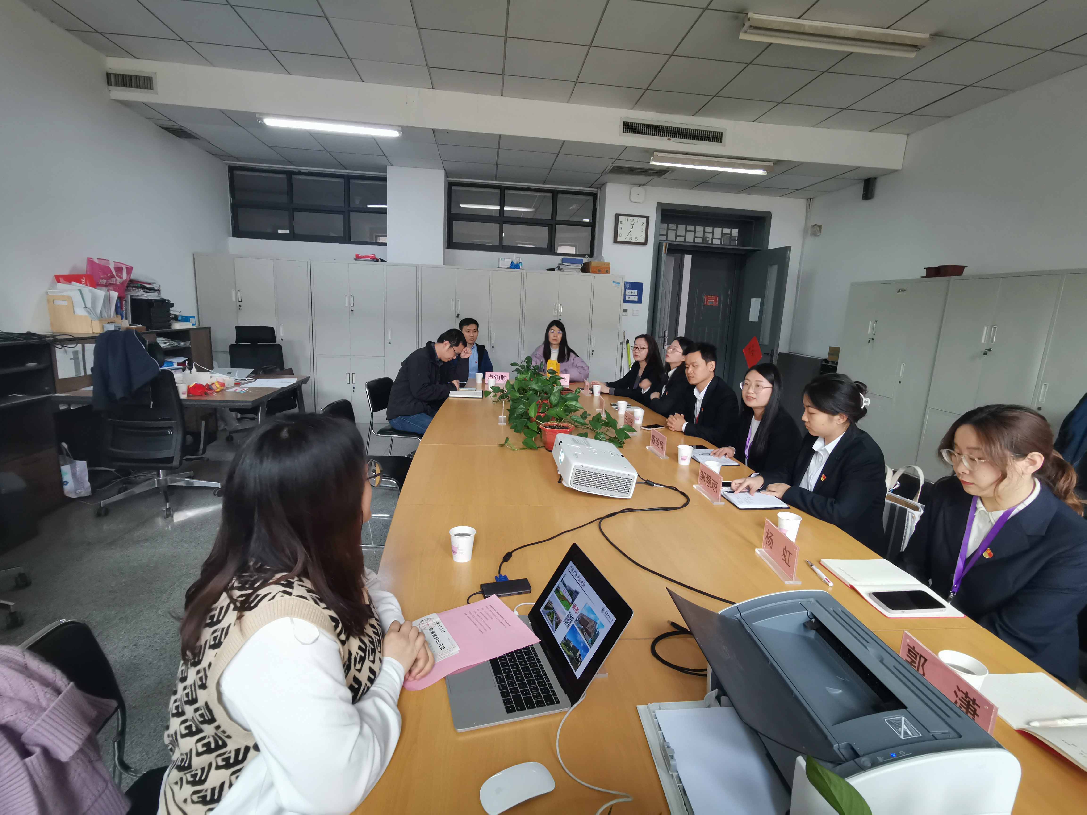 1710905543687196.jpg 双方支部座谈交流1.jpg